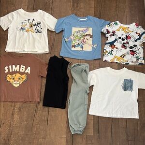 Old Navy Crewneck T-Shirts